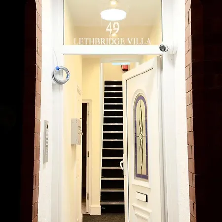 Lethbridge Villa 49 Apartment 2 Super Fibre Wifi, Free Parking Southport Exterior photo