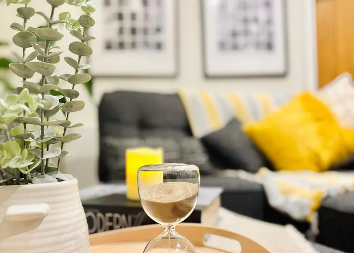 Lethbridge Villa 49 Apartment 2 Super Fibre Wifi, Free Parking